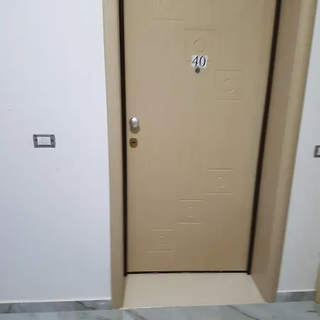 Lucky Lux アパート *