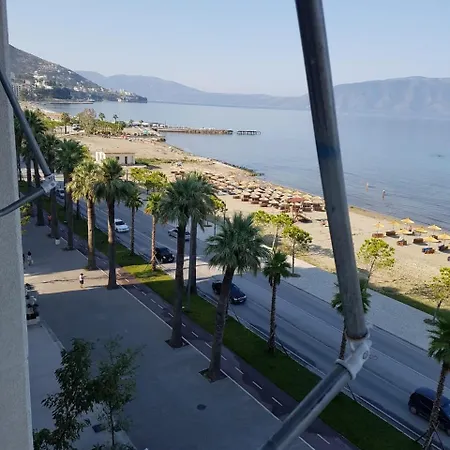 Lucky Lux アパート *