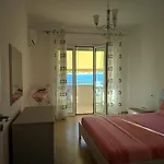 Lucky Lux Апартаменты